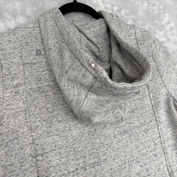 Figs Hoodie Women Small Scrub Gray On Shift Full Zip Medical Nurse Sweater Logo - Picture 10 of 16